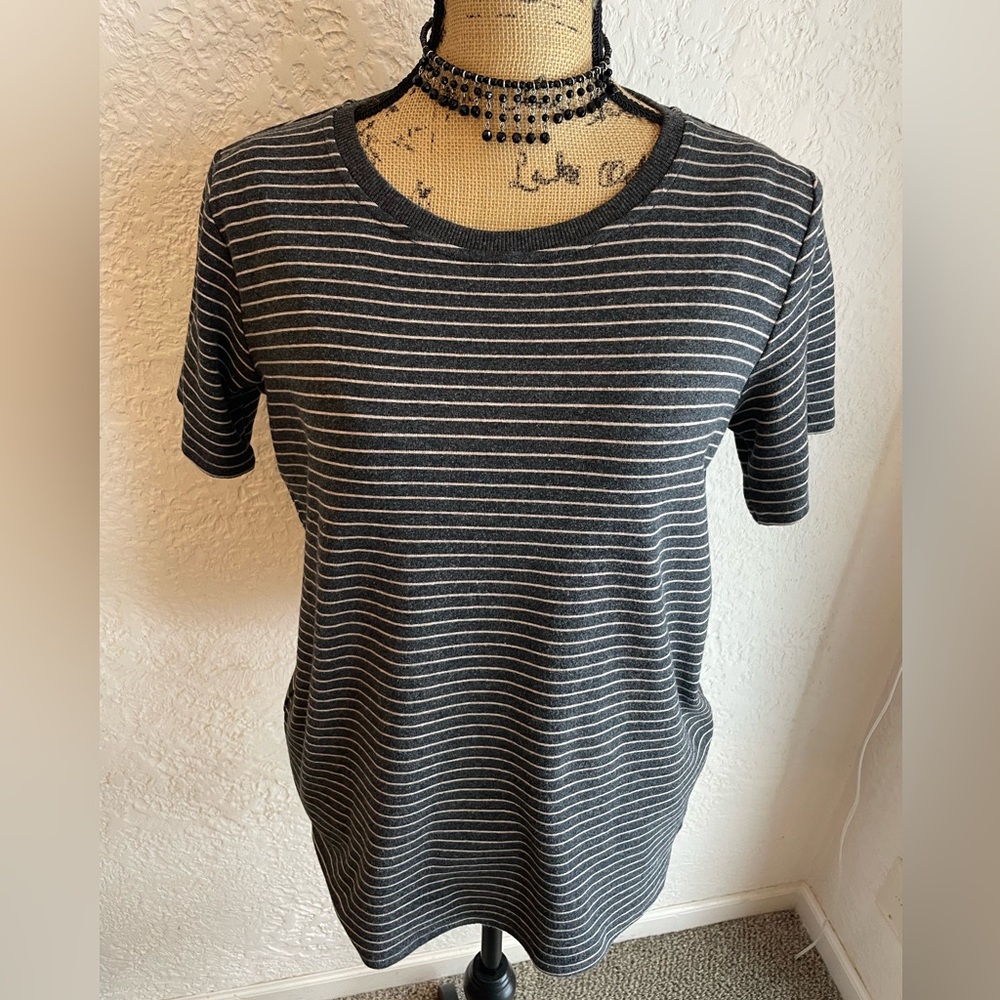 tea n rose Gray Fitted Crew Neck Short Sleeve T-shirt